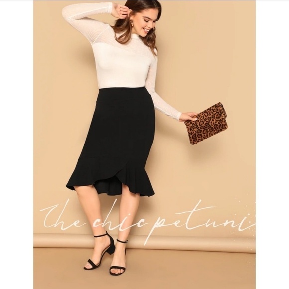 Plus size black ruffle hem mermaid skirt - Picture 1 of 5